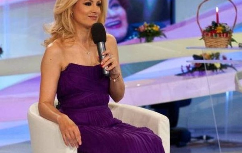 VESTE-ŞOC: Simona Gherghe PLEACĂ de la "Acces Direct"! Află CINE îi ia locul!