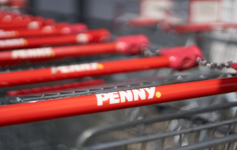 Lanțul de supermarketuri Penny Market ia în calcul retragerea din Italia: cele 500 de magazine ar putea fi cumpărate de Lidl și Aldi