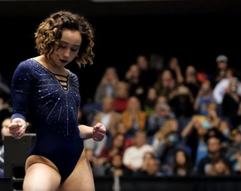 Drama prin care a trecut gimnasta Katelyn Ohashi. "Mi-au spus că arătam de parcă am înghițit un elefant" | VIDEO