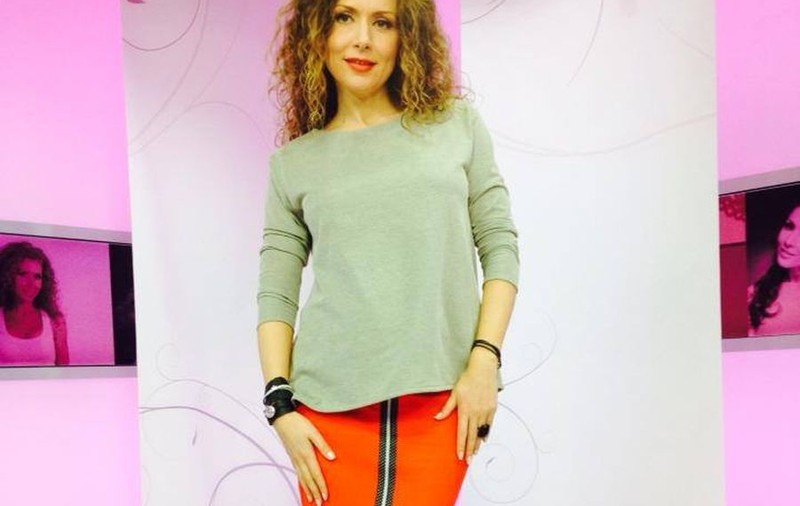 CARMEN BRUMĂ nu se poate pune cu VASILICĂ 2014! Bebeluşul a băgat-o în CONCEDIU pe vedetă!