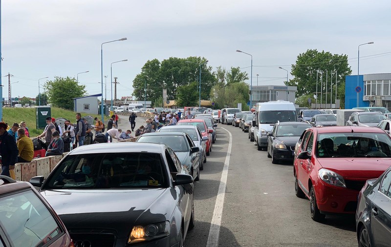 Timpi mari de așteptare în vămile din vestul țării, după o defecțiune la sistemul informatic din Ungaria