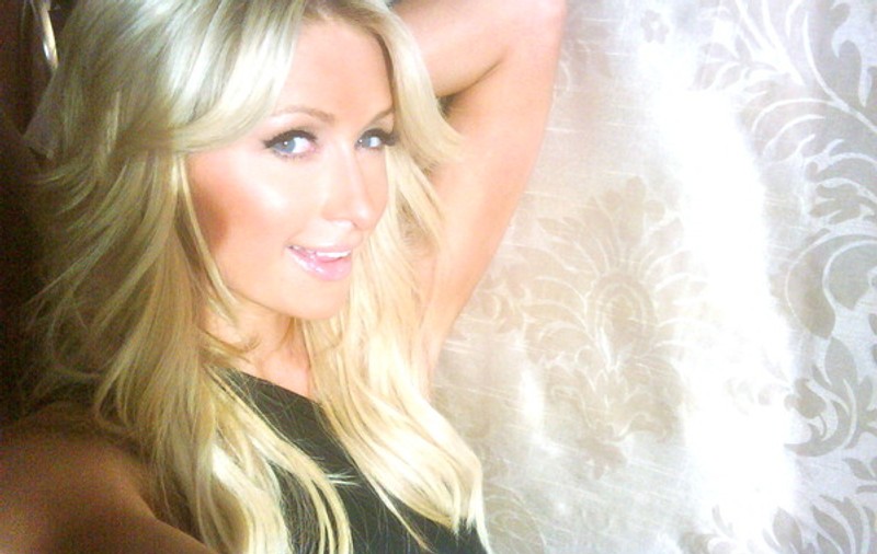 Paris Hilton, uimită de rapiditatea mass-media online