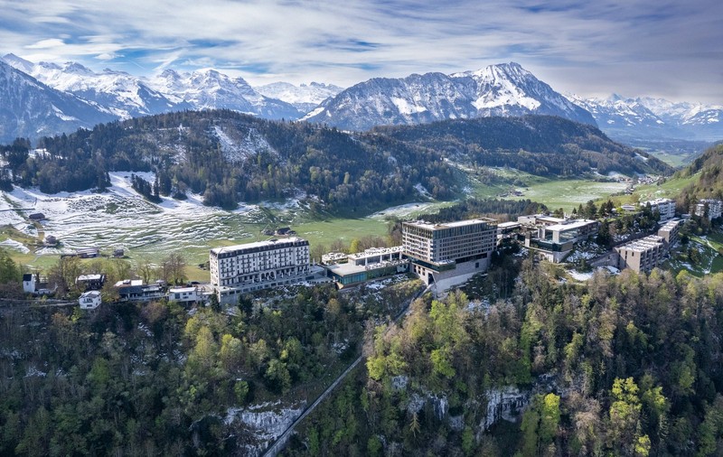 Resortul Bürgenstock, locul din Elveția unde liderii lumii discută despre pacea în Ucraina, baricadat și cu sârmă ghimpată. Cum arată zona - FOTO