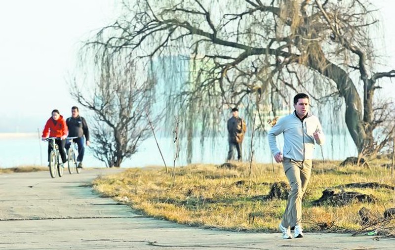 Ieri au fost cu 22 de grade mai mult decât temperatura normală pentru această perioadă