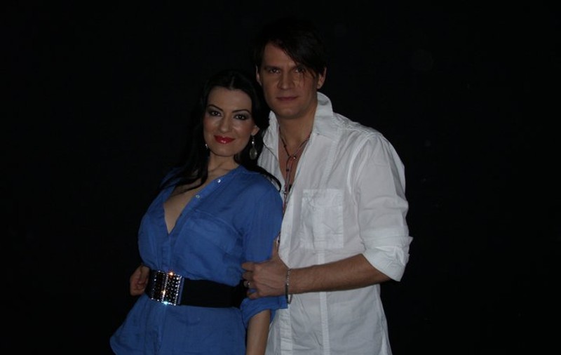 VIDEO/ Daniel Robu și Silvia, foști colegi în trupa De La Vegas, nu au mai urcat pe scenă împreună de zece ani! Sunt ceruți la pachet la evenimente!