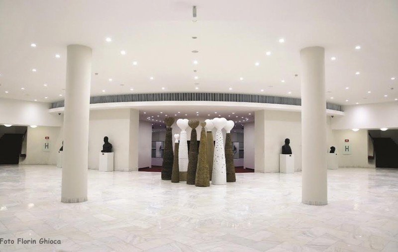 PRIMELE TURURI GHIDATE. Ușile Teatrului Național se deschid pentru toată lumea! 