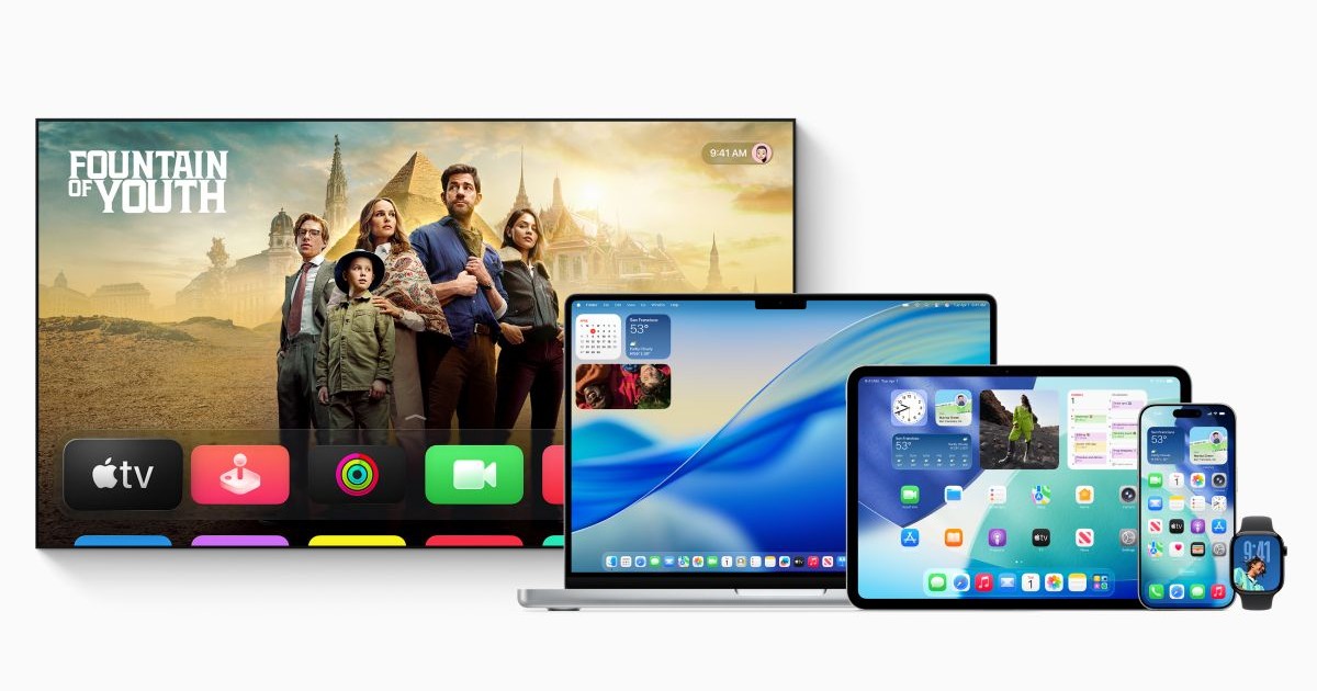 Apple Tv, MacBook, iPad, iPhone și Apple Watch, toate așezate unul lângă celălalt pe un fundal alb.