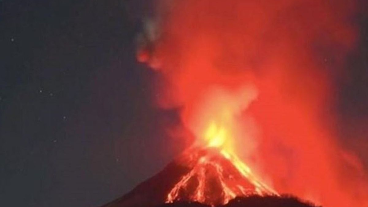 Vulcanul Laki-Laki din Indonezia a erupt, 17 iunie 2025