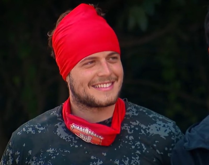 Concurenta de la Survivor România 2026 care s-a îndrăgostit de Aris Eram. Fiul Andreei Esca a făcut furori în show-ul de la Antena 1