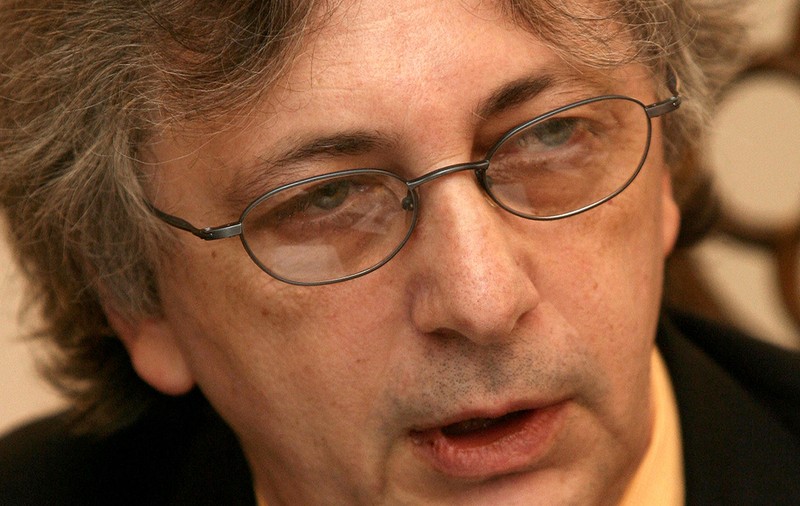 Tismăneanu a revenit şi a cerut scuze pentru postarea cu „ciorile de la Țăndărei”: „Am fost şi eu victima atacurilor rasiste”