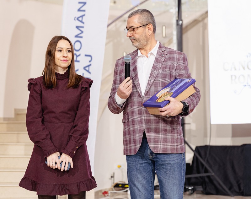 Sportivi de excepție, premiați la Gala Canotajului Românesc. Campionii s-au alăturat campaniei umanitare inițiate de Fundația Ringier pentru a-l ajuta pe Alex, bolnav de cancer, să strângă 250.000 de euro pentru imunoterapie