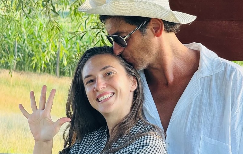 Adela Popescu și Radu Vâlcan și-au sărbătorit mezinul în avans: „Adrian a vrut tortul sub bolta de vie, la Șușani”