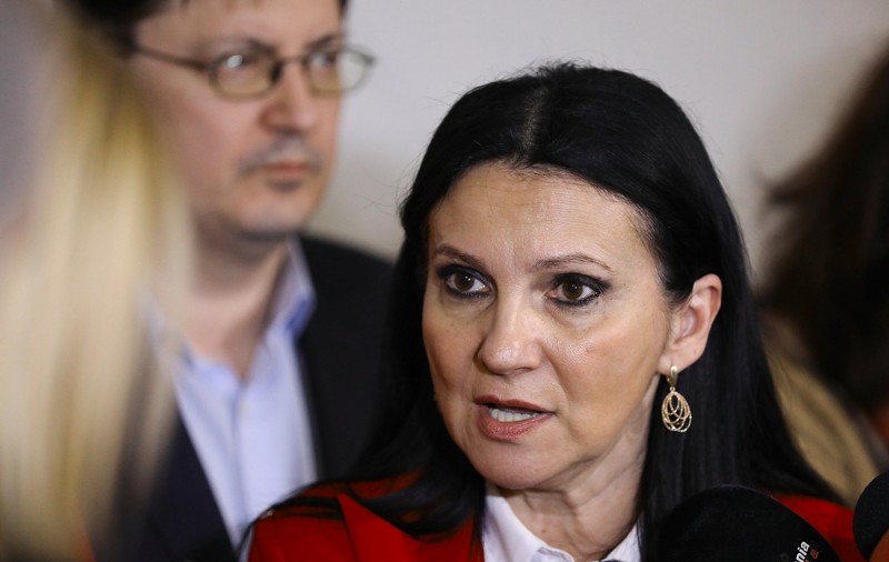 Sorina Pintea, despre cazul tinerei arse plimbate între spitale: "Voi face propria anchetă"