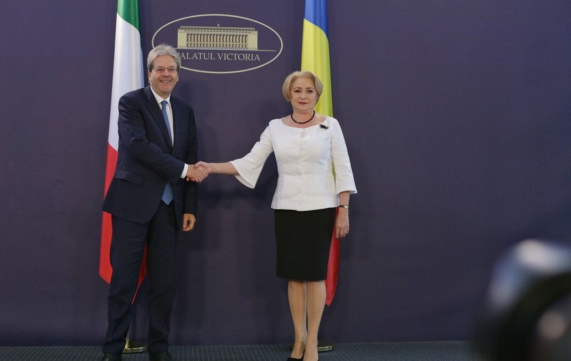 Viorica Dăncilă l-a primit pe premierul Italiei, Paolo Gentiloni, la Palatul Victoria