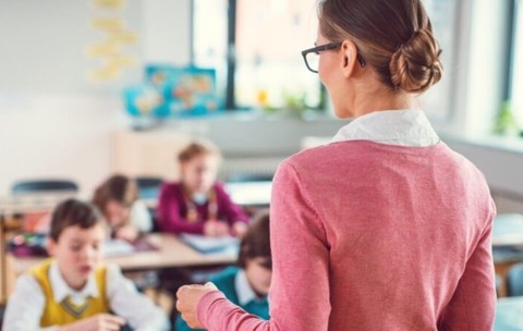 Ministrul Educației le cere profesorilor să fie mai exigenți la clasă și să nu mai facă din „Școala Altfel” și „Săptămâna Verde” motive de excursii