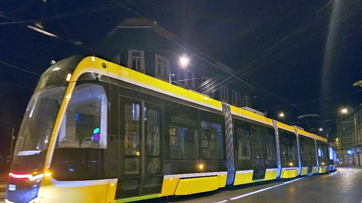 tramvai galben timisoara