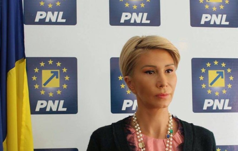 Rectificare bugetară: Opoziția acuză Guvernul că a luat bani de la investiții și i-a direcționat către salarii, pensii speciale și sporuri