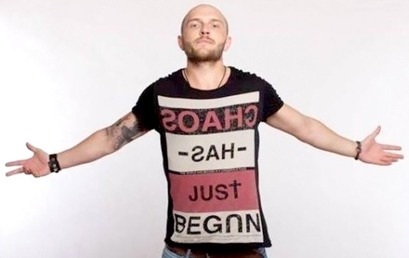 Îţi imaginezi? Cătălin Bordea a avut şi păr! MULT! Intă să vezi cum arăta! | FOTO/VIDEO