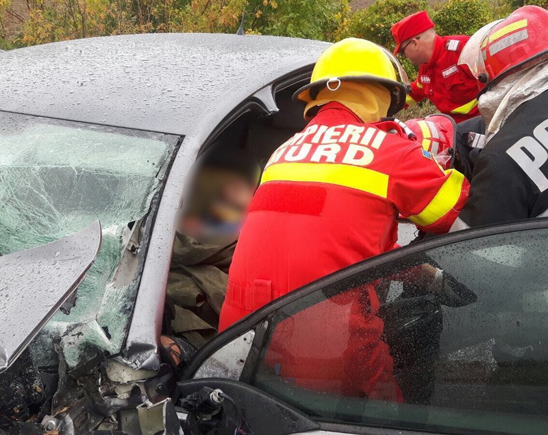 VIDEO | Accident grav la Urziceni. S-a activat PLANUL ROȘU de intervenție. Un mort și 14 răniți