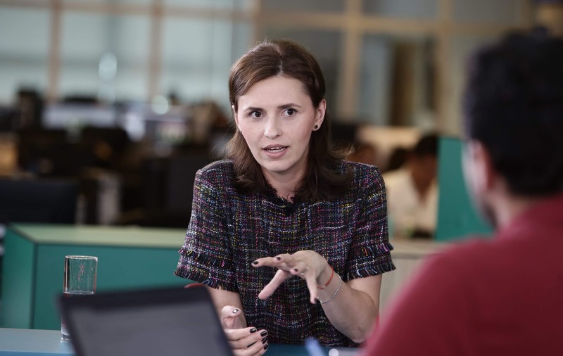 VIDEO LIVE / Ana Călugăru, PR manager eJobs: De multe ori este mai rentabil un post în România decât o poziție similară în străinătate