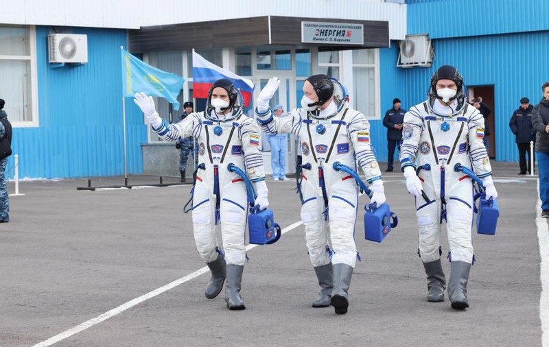 Contractele agenţiei spaţiale ruse Roscosmos cu străinătatea se vor încheia doar în ruble