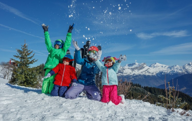 Vacanța de schi începe pe 16 februarie, în aproape toată țara. Care sunt județele care mai așteaptă
