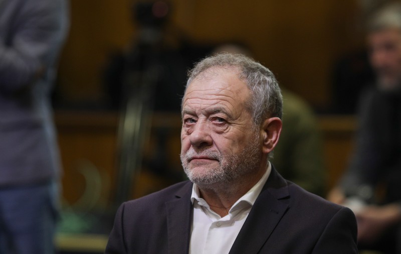 Ce avere are Dumitru Buzatu, șeful CJ Vaslui, prins în flagrant de DNA luând mită: 14 proprietăți - case și terenuri. DOCUMENT