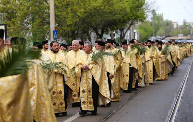 Restricţii de trafic în București, sâmbătă, pentru Pelerinajul de Florii. Traseul procesiunii religioase