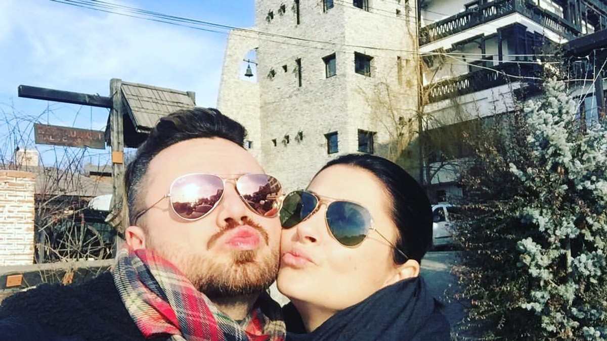 Gabriela Cristea și tavi Clonda, în tandrețuri pe stradă