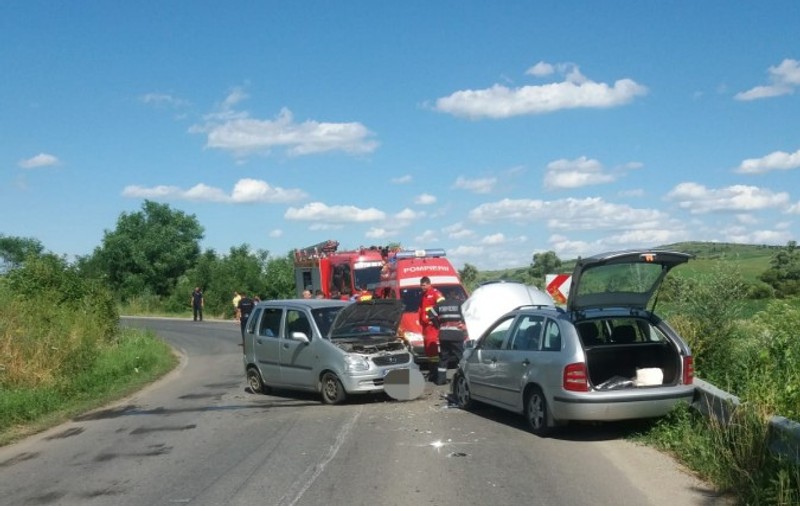 Un șofer de 74 de ani a făcut un accident cu șase victime, dintre care doi minori