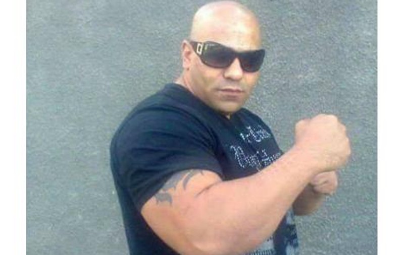 „Locotenent” al interlopului orădean Romi Neguş, arestat pentru proxenetism, cu tot cu nevastă