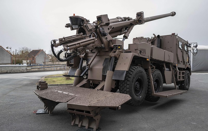 Dispută pe Pilonul 2 de pensii. Bolojan vrea ca banii să fie investiți în industria de armament, ASF avertizează cu privire la riscuri și cere aviz CSAT