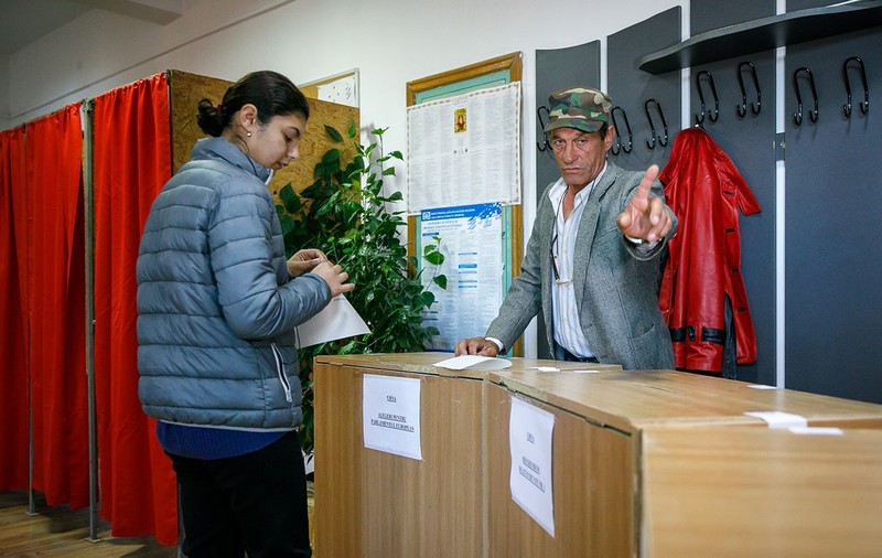 Proiect PSD pentru votul din diaspora: Liste electorale permanente și secții de votare în funcție de numărul celor înscriși pe liste