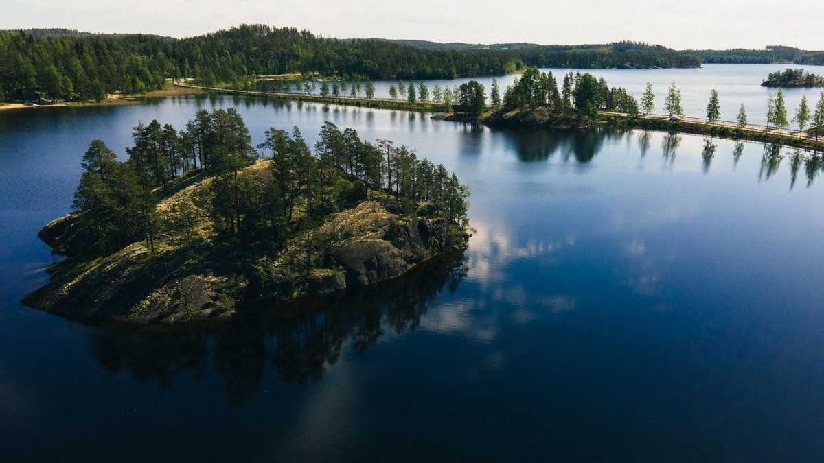 Lacul Saimaa din Finlanda, unul dintre cele mai mari bazine de apă dulce din Europa. Sursă foto: Profimedia.