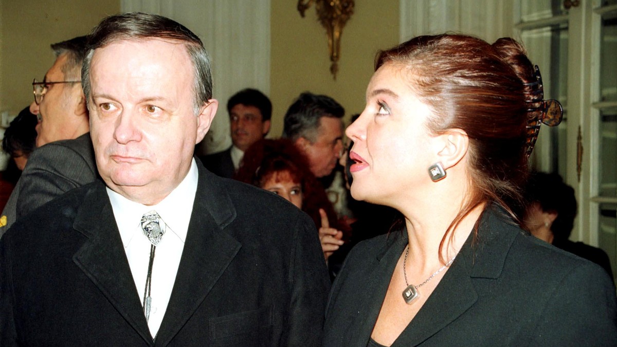 Asemănările și deosebirile dintre Cristina Țopescu și Cristian Țopescu. "Un tată iubit și celebru te obligă"