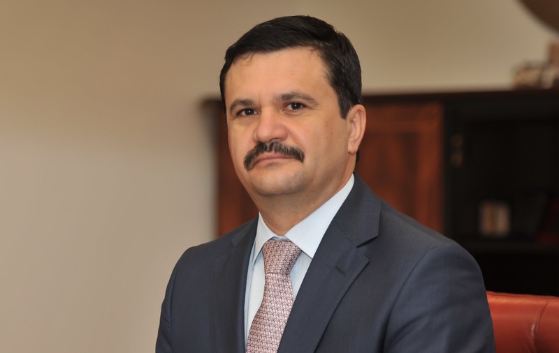 Nicolae Ioțcu, mai-marele județului Arad, prins cu 10.000 de euro mită