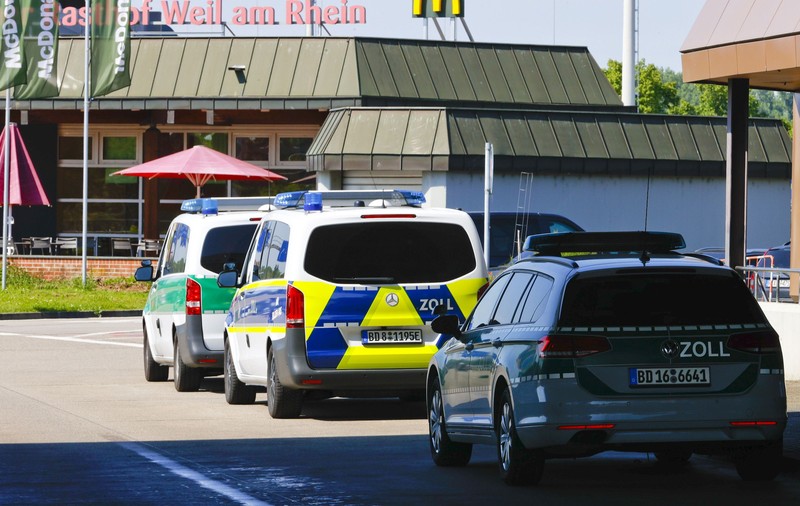 Amenda primită de un bărbat din cauza unei glume făcute cu polițiștii de frontieră din Germania