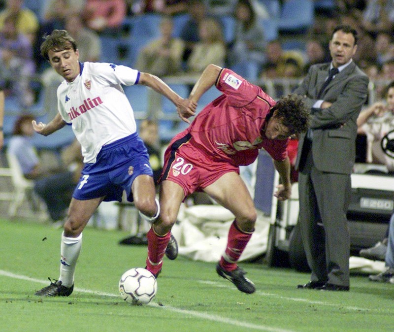 Juanele (stânga), pe vremea când juca la Zaragoza EPA PHOTO EFE/JAVIER CEBOLLADA/ev/mda