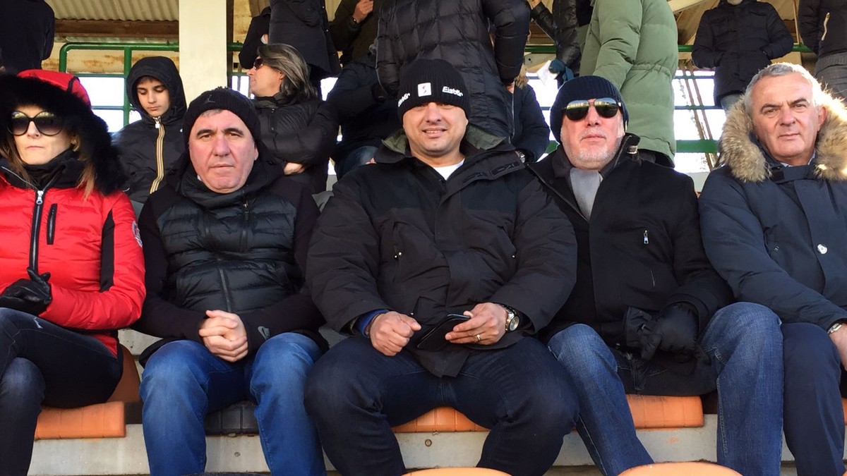 Gică Hagi și Ionel Ganea au fost în tribune la meciul dintre fii lor, Ianis, respectiv George