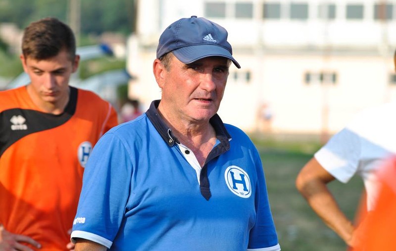 Cine a spus primul ”Ai, n-ai mingea, tragi la poartă!”. Restatutăm adevărul: Victor Roșca, fostul antrenor al Petrolului, a rostit celebra frază / INTERVIU. Alte ”perle” din fotbal!