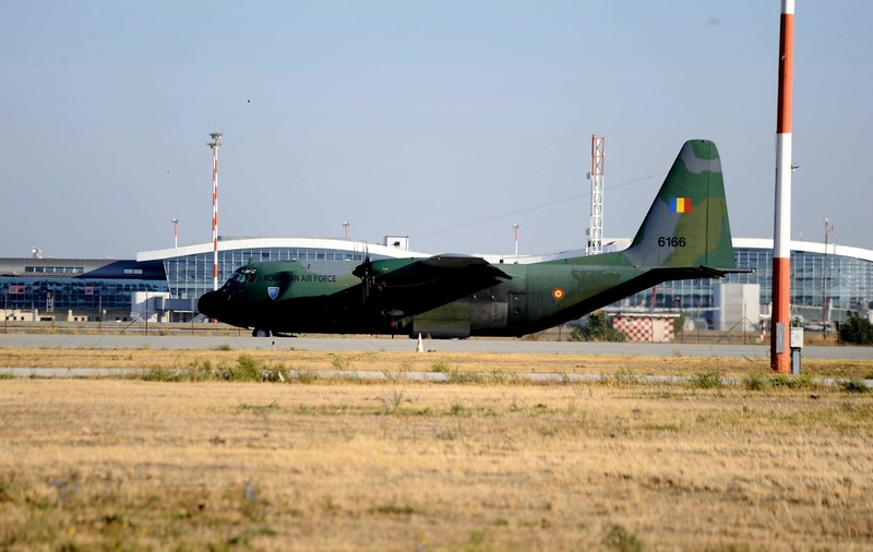 România a trimis două aeronave cu ajutoare umanitare spre Armenia, pentru oamenii afectați de conflictul din Nagorno Karabah