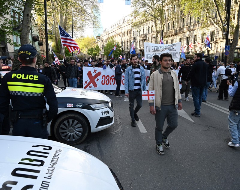 Protest antiguvernamental cu mii de oameni la Tbilisi. Guvernul georgian, acuzat de „derivă autoritară prorusă”