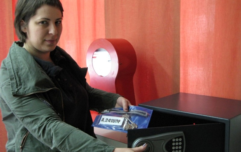 Ultima fiţă în Bucureşti. Curierul îţi poate aduce cheile maşinii, într-un seif, chiar în faţa clubului unde te distrezi