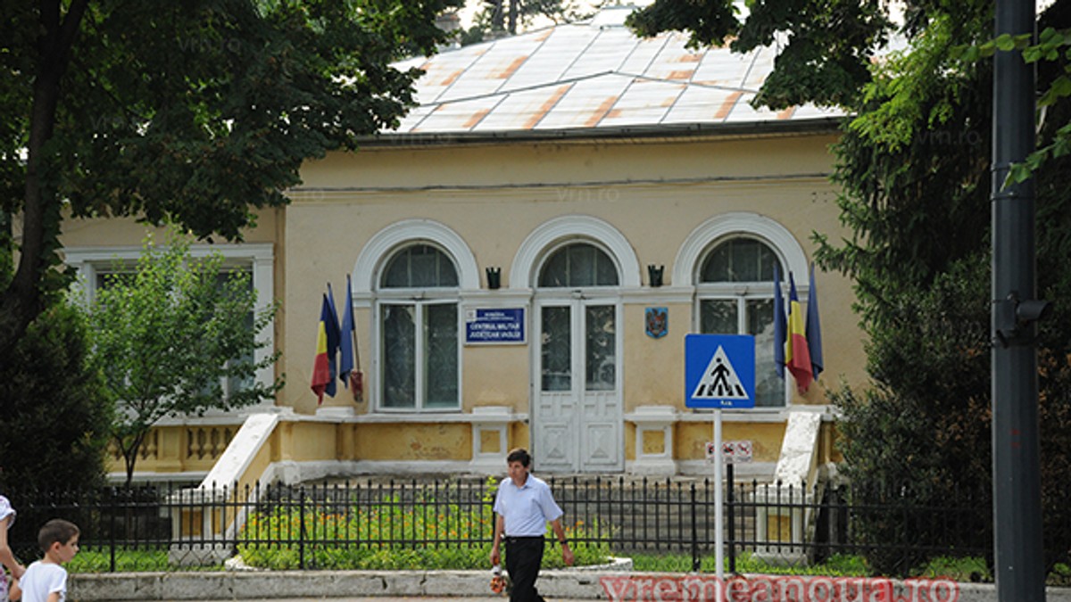 Un fals militar din Vaslui s-a încadrat cu o diplomă de liceu falsificată. Totul, de gura mamei