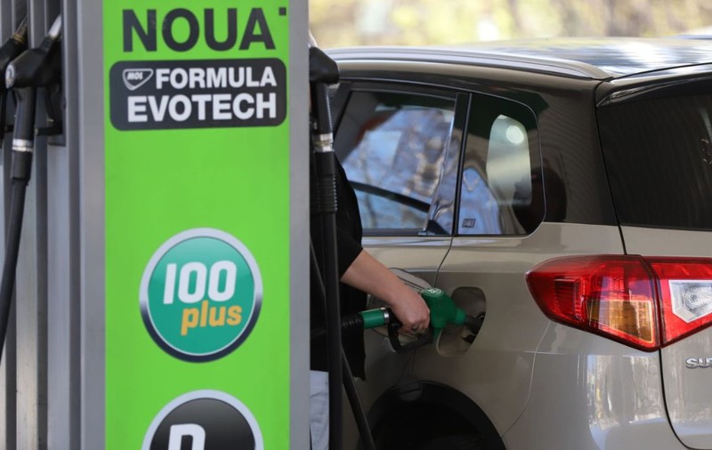 Benzina s-a scumpit din nou luni, 27 aprilie 2026. Cât costă un litru de carburant în București, Cluj-Napoca, Timișoara, Iași și Constanța