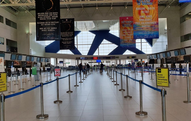 Imagini incredibile din Aeroportul Otopeni: a ajuns la 4% din numărul călătorilor. Unde se mai zboară în plină pandemie
