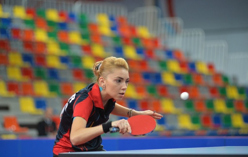 Bernadette Szocs a câștigat titlurile la simplu și dublu la Openul Braziliei de tenis de masă