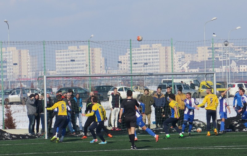 Petrolul din liga a patra a învins Brăila! Meciul s-a jucat într-un parc! / FOTO&VIDEO