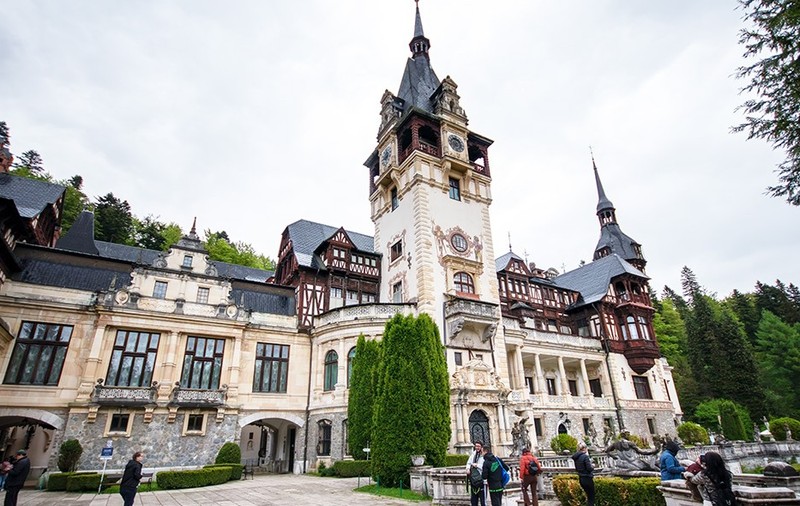 Castel Peleș