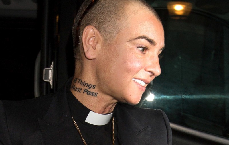 ŞOCHEAZĂ din nou! Ce ofensă a adus iarăşi Sinéad O'Connor bisericii! | FOTO